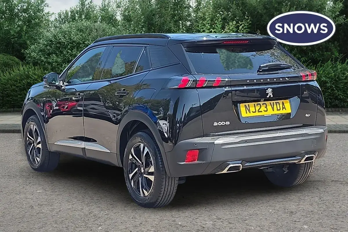 Used Peugeot 2008 GT 131 HP (96 kW) 2023 Black SUV