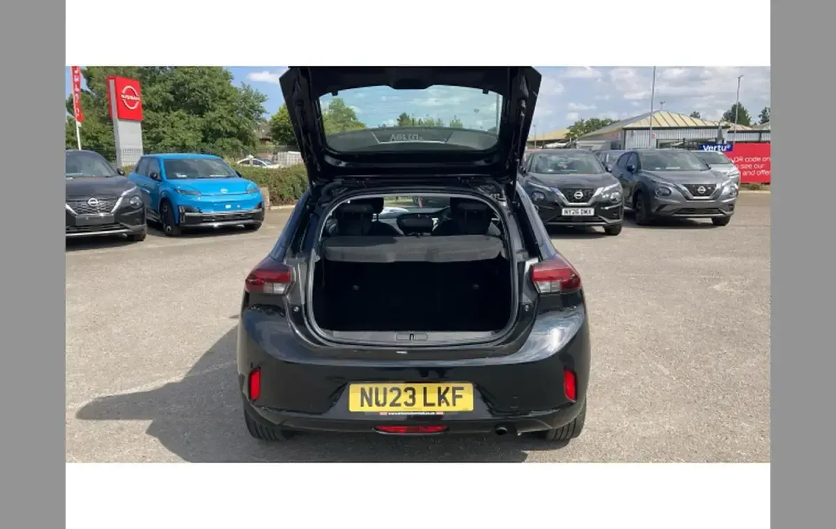 Used Vauxhall Corsa Design Edition 73 HP (53 kW) 2023 Black Hatchback