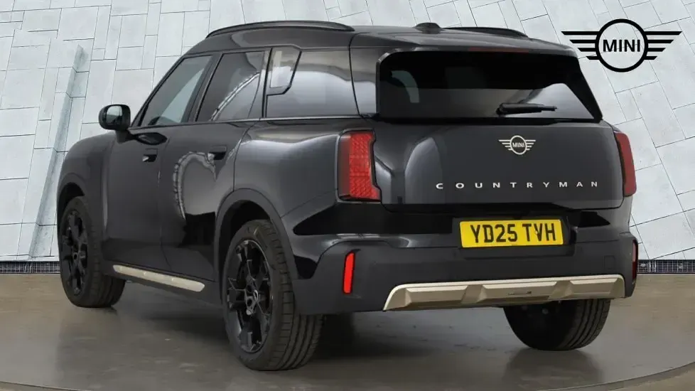 Used Mini Countryman 168 HP (123 kW) 2025 Black SUV