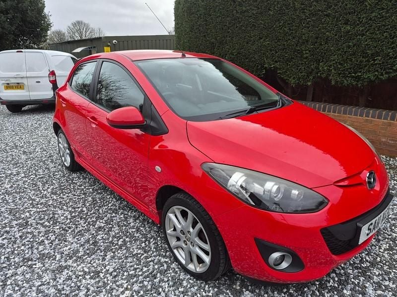 Used Mazda 2 2011 Red Hatchback