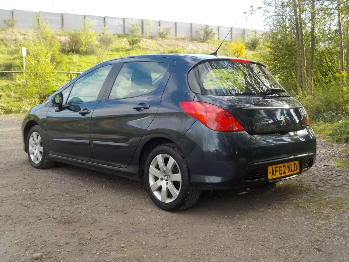 Used Peugeot 308 S 112 HP (82 kW) 2012 Blue Hatchback
