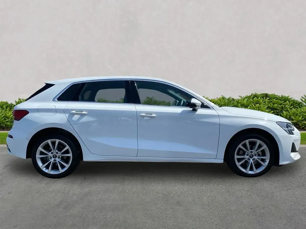 Used Audi A3 Sportback Sport 116 HP (85 kW) 2024 White Hatchback