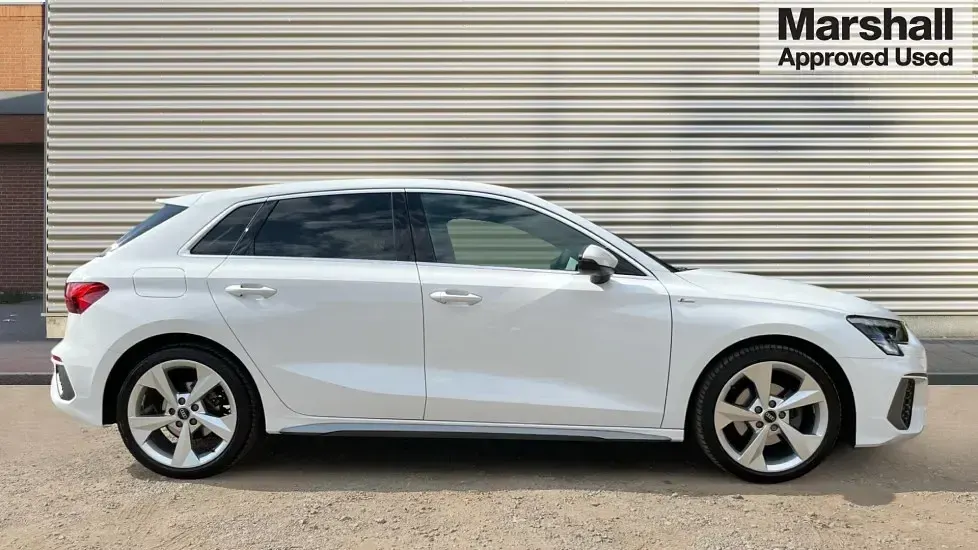 Used Audi A3 S-Line 110 HP (80 kW) 2024 White Hatchback