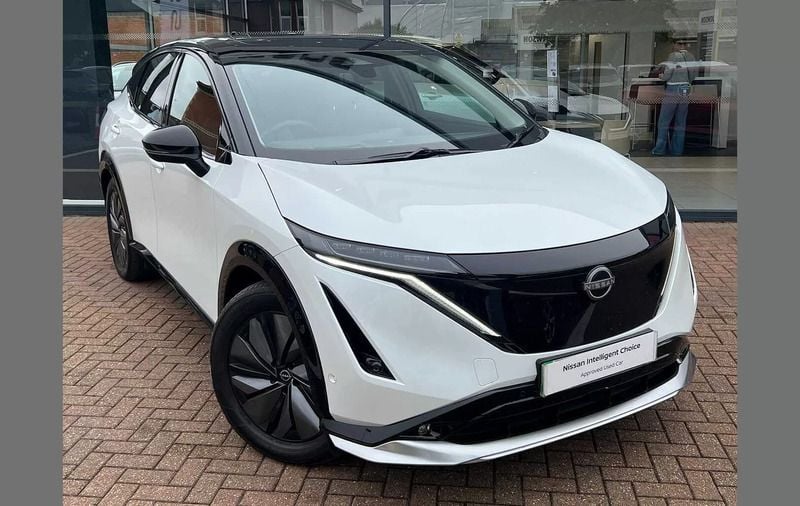 White Used 2024 Nissan Ariya Evolve SUV | £35,799 (Expensive) - Image 1/3