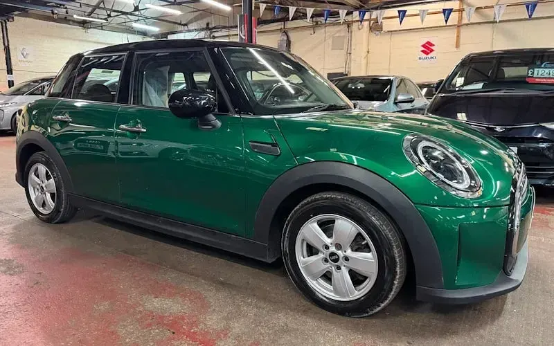Used Mini Cooper Classic 136 HP (100 kW) 2021 Hatchback