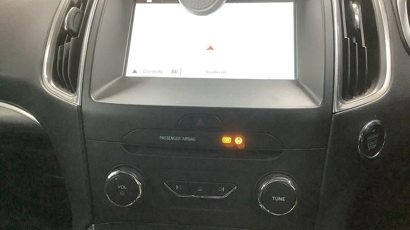 Used Ford S-MAX Titanium 180 HP (132 kW) 2018 Magnetic grey MPV