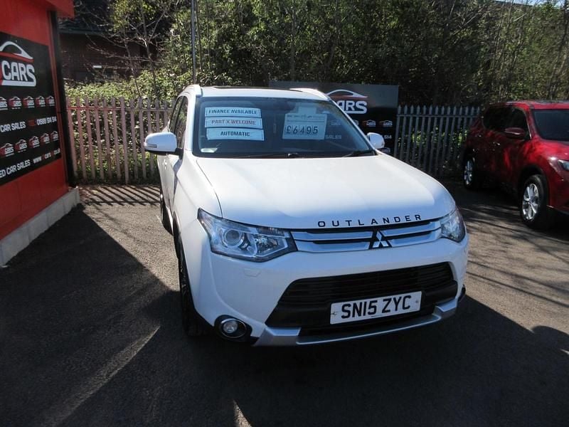 Used Mitsubishi Outlander 150 HP (110 kW) 2015 White SUV
