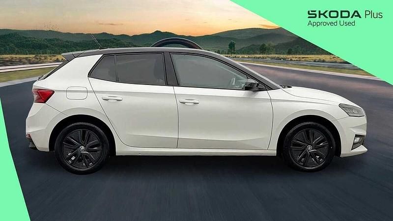 Used Skoda 110 R Colour Edition 81 HP (59 kW) 2022 Candy white black magic pearl effect Hatchback