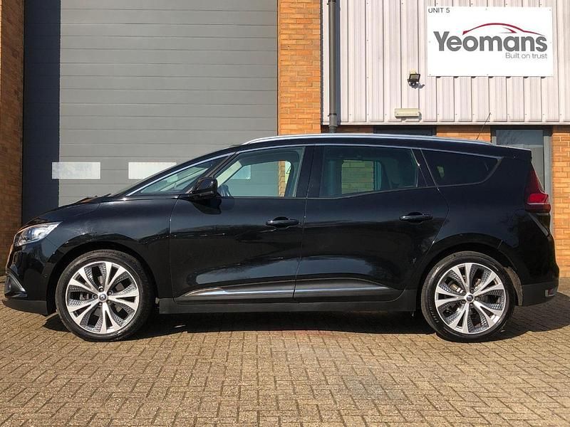 Used Renault Grand Scénic IV Dynamique 108 HP (79 kW) 2017 Black MPV