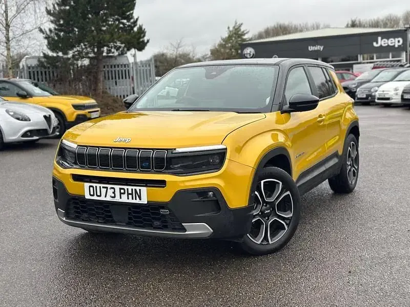 Usado Jeep Avenger EV 114 kW (156 HP) 2023 Amarelo SUV