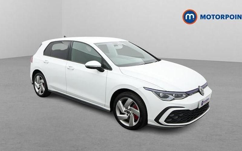 Second-hand VW Golf VIII GTE 245 CP (180 kW) 2024 Hatchback