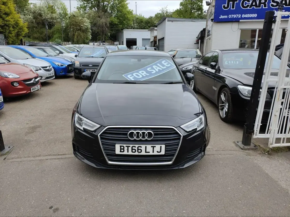 Used Audi A3 Business 110 HP (80 kW) 2016 Black Hatchback