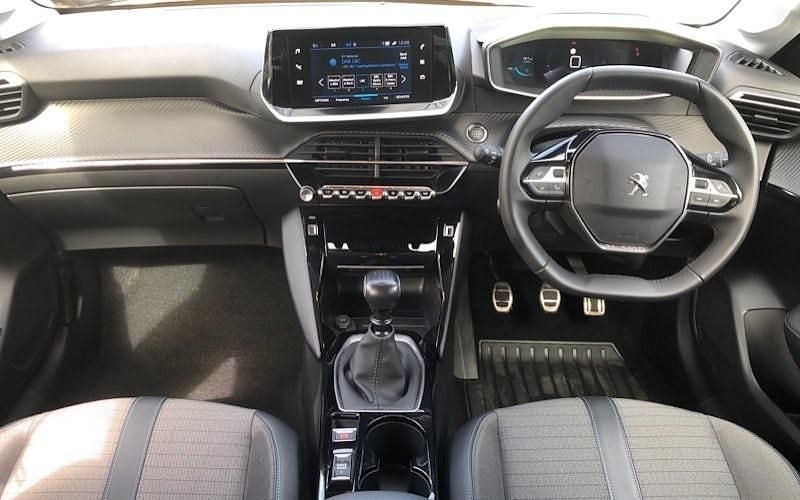 Used Peugeot 208 Allure+ 102 HP (75 kW) 2023 Hatchback