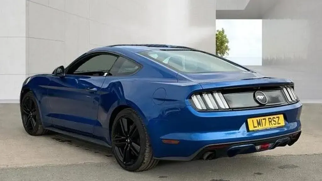 Used Ford Mustang Fastback 317 HP (233 kW) 2017 Blue Coupe