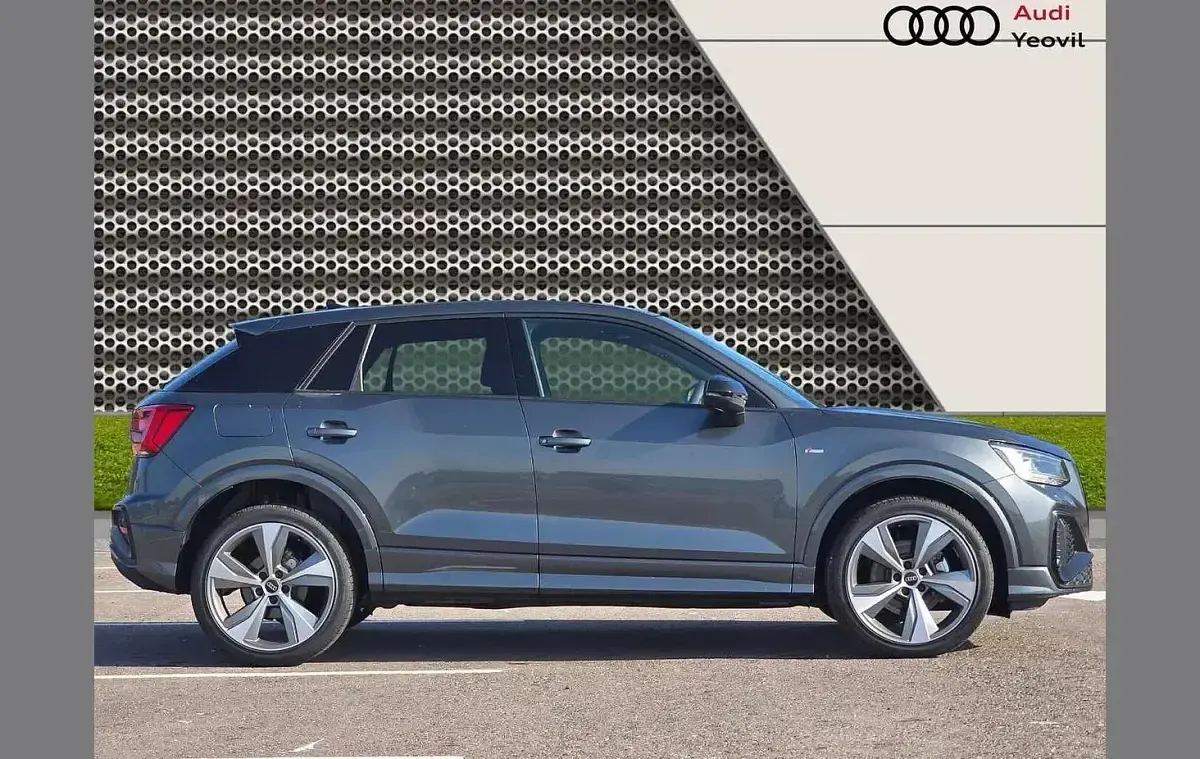 Used Audi Q2 Black Edition 147 HP (108 kW) 2026 Grey SUV