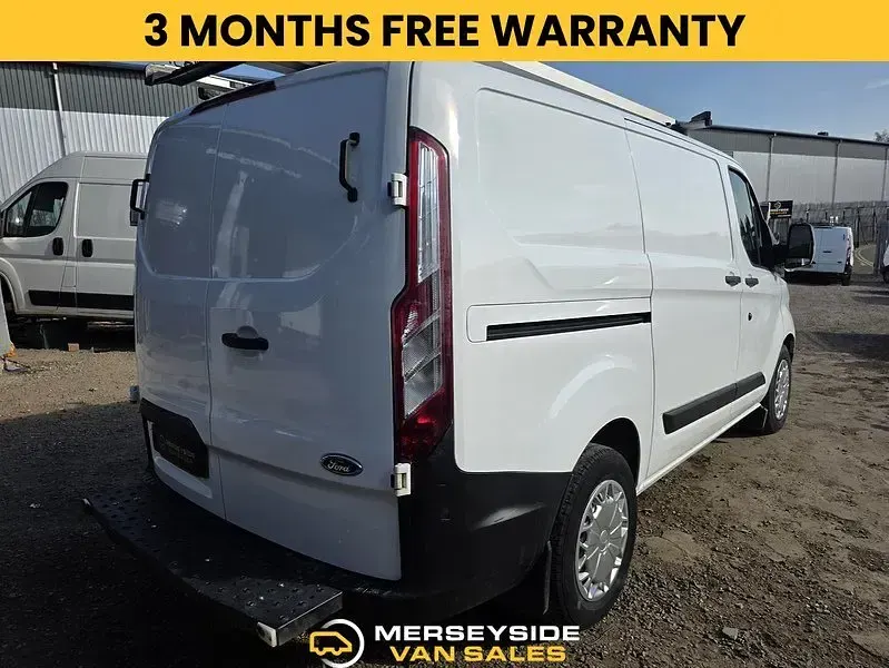 Used Ford Transit Custom 105 HP (77 kW) 2018 White Van