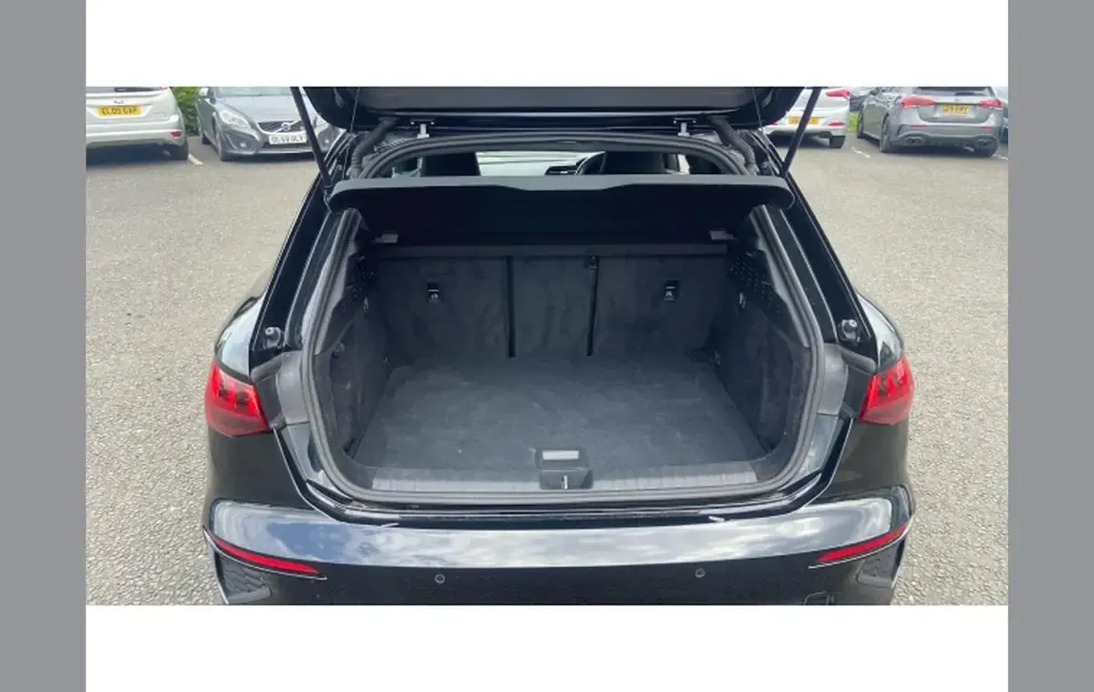 Used Audi S3 Sportback Comfort 310 HP (228 kW) 2021 Black Hatchback