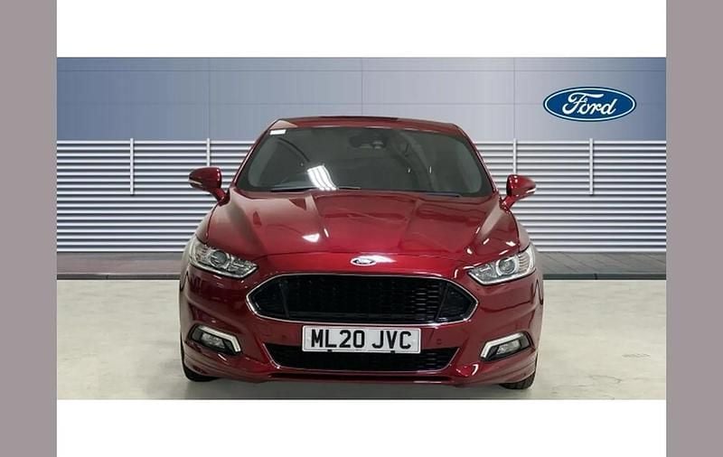 Used Ford Mondeo ST-Line 150 HP (110 kW) 2020 Red Hatchback