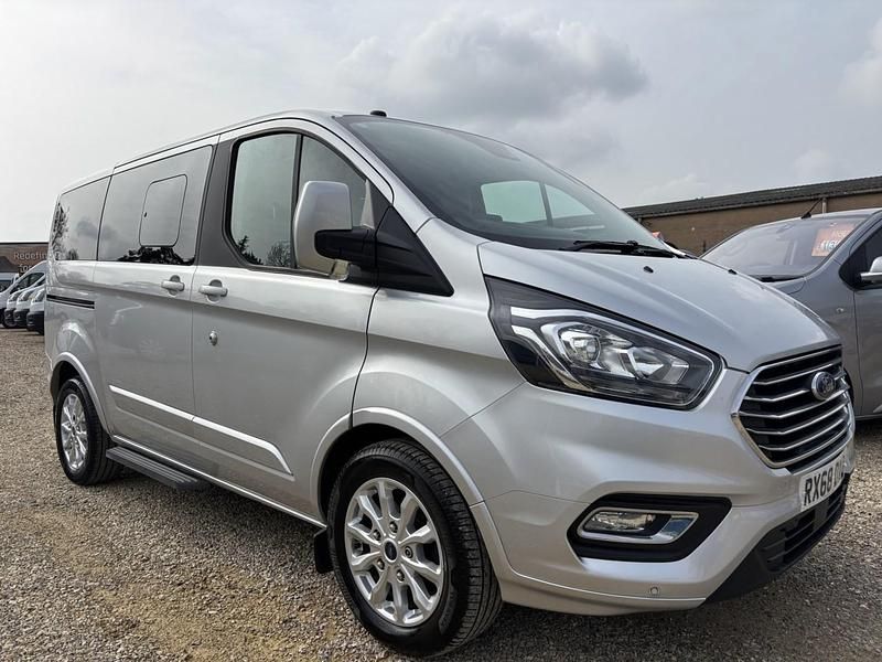 Used Ford Tourneo Custom Titanium 2019 Silver Van