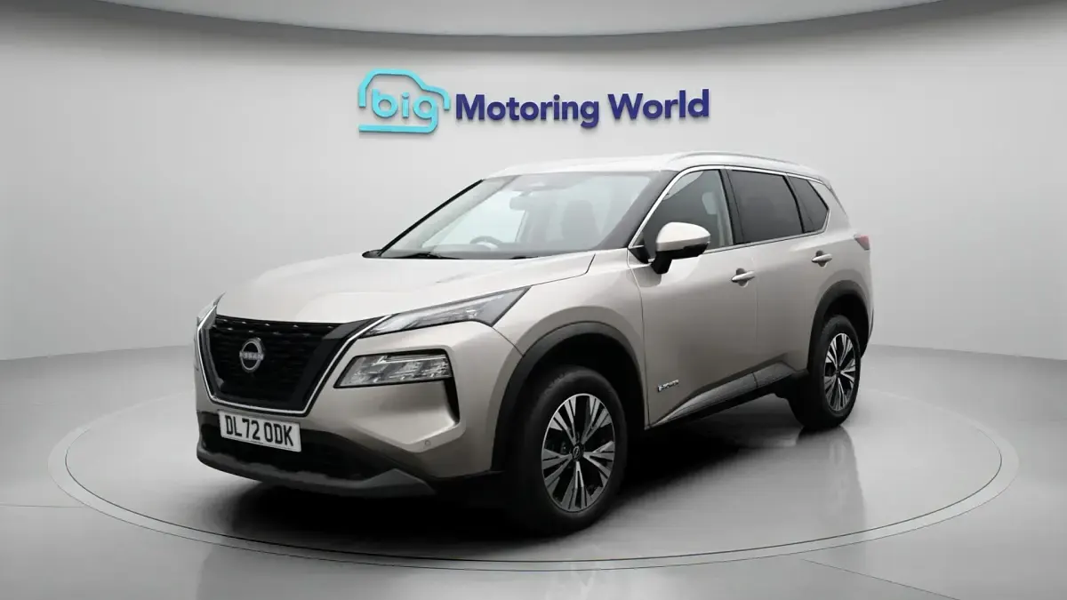 Used Nissan X-Trail N-Connecta 213 HP (156 kW) 2023 Silver SUV