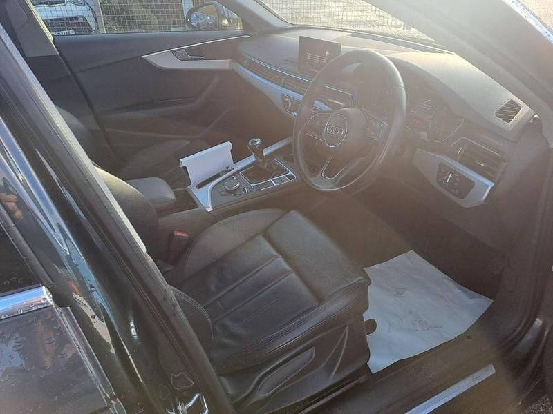 Used Audi A4 Advanced 150 HP (110 kW) 2018 Grey Sedan