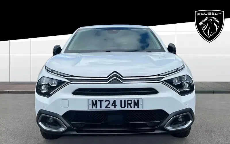 Used Citroën C4 PureTech 131 HP (96 kW) 2024 White SUV