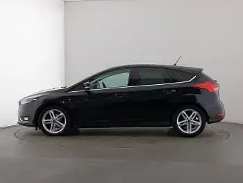Used Ford Focus Titanium 125 HP (91 kW) 2017 Black Hatchback