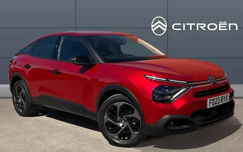 Used Citroën C4 PureTech 101 HP (74 kW) 2023 SUV