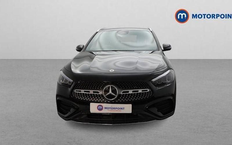 Used Mercedes GLA200 Executive 163 HP (119 kW) 2025 Black SUV