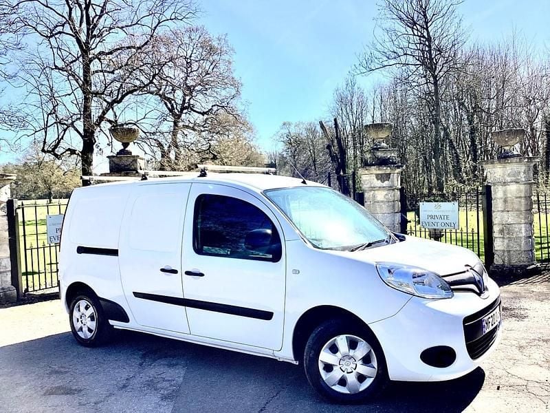 White Used 2020 Renault Kangoo Business MPV | £5,450 (Good price) - Image 1/4