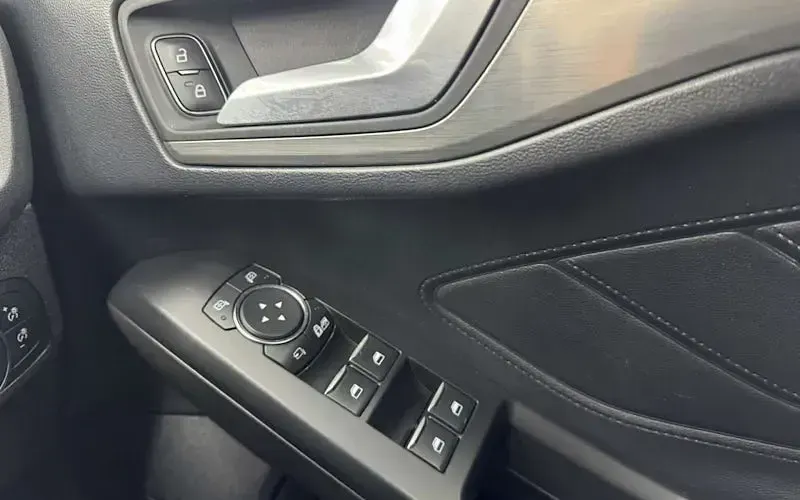 Used Ford Focus Titanium X 120 HP (88 kW) 2020 Blue Estate