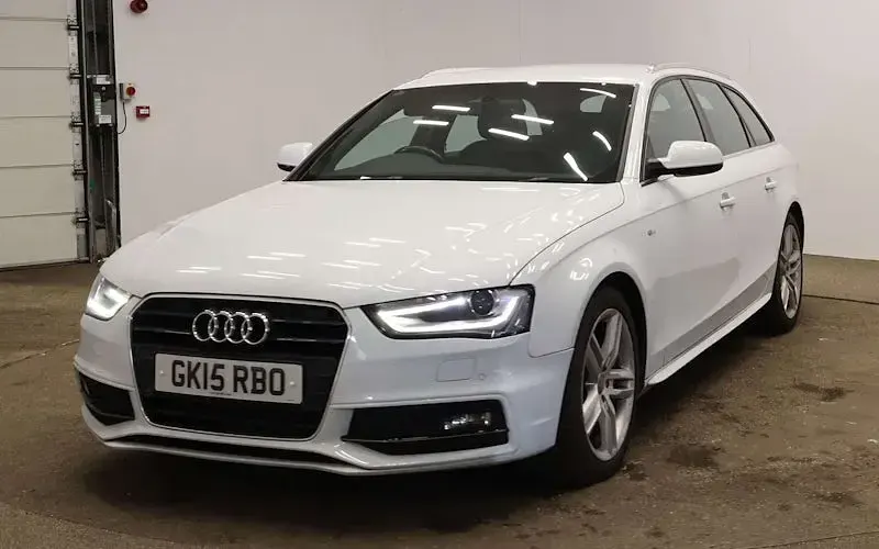 Used Audi A4 S-Line 150 HP (110 kW) 2015 White Estate