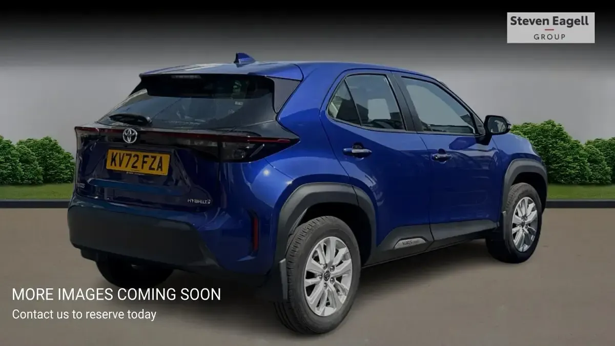 Used Toyota Yaris 2022 Blue Hatchback