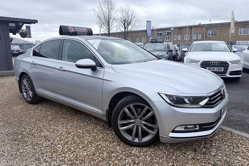 Used VW Passat GT 150 HP (110 kW) 2017 Silver Sedan