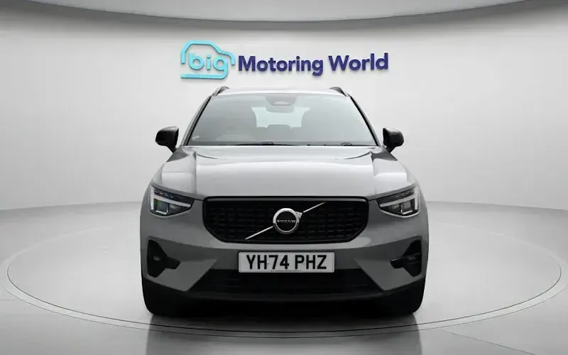 Used Volvo XC40 Plus 163 HP (119 kW) 2026 SUV