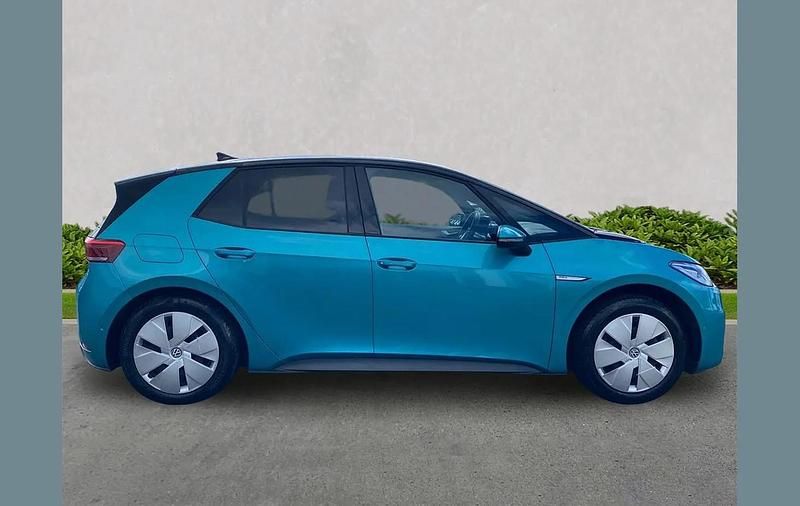 Used VW ID.3 Pro 106 kW (145 HP) 2022 Blue Hatchback