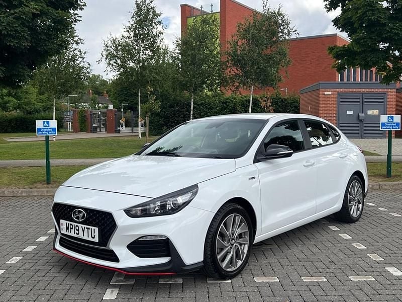 Second-hand Hyundai i30 N Line 120 CP (88 kW) 2019 Alb Hatchback