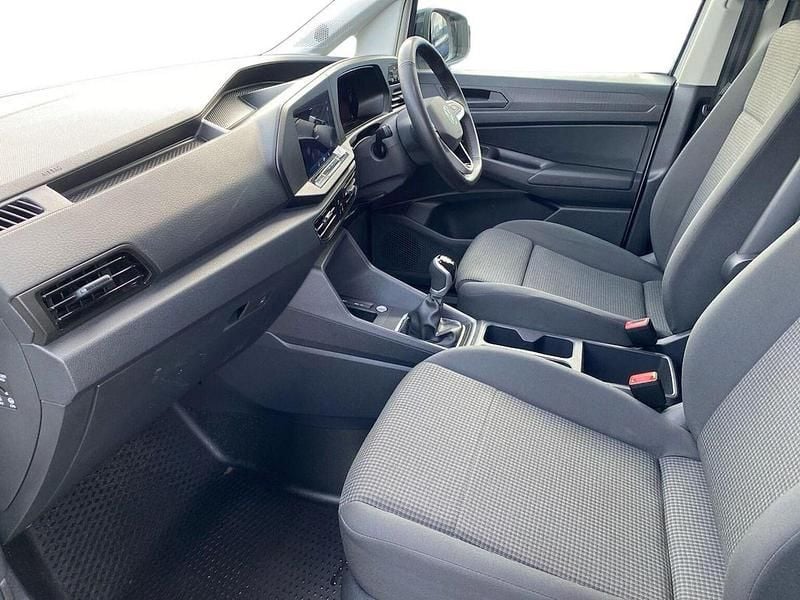 Used VW Caddy Pro 102 HP (75 kW) 2025 White MPV