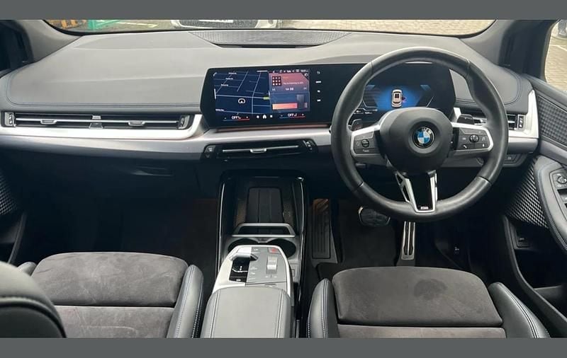Used BMW 220 M Sport 154 HP (113 kW) 2024 White Estate