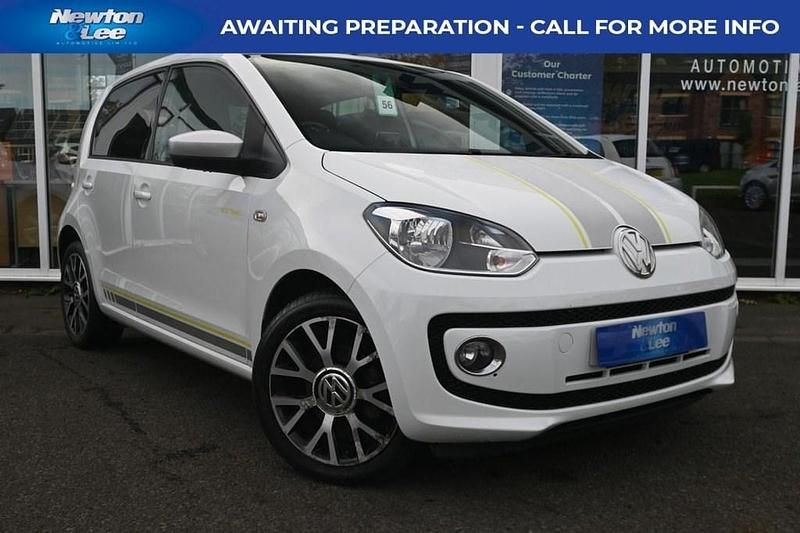 White Used 2015 VW up! Hatchback | £5,200 (Good price) - Image 1/4