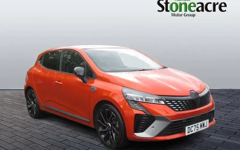 Used Renault Clio Esprit Alpine 90 HP (66 kW) 2025 Hatchback