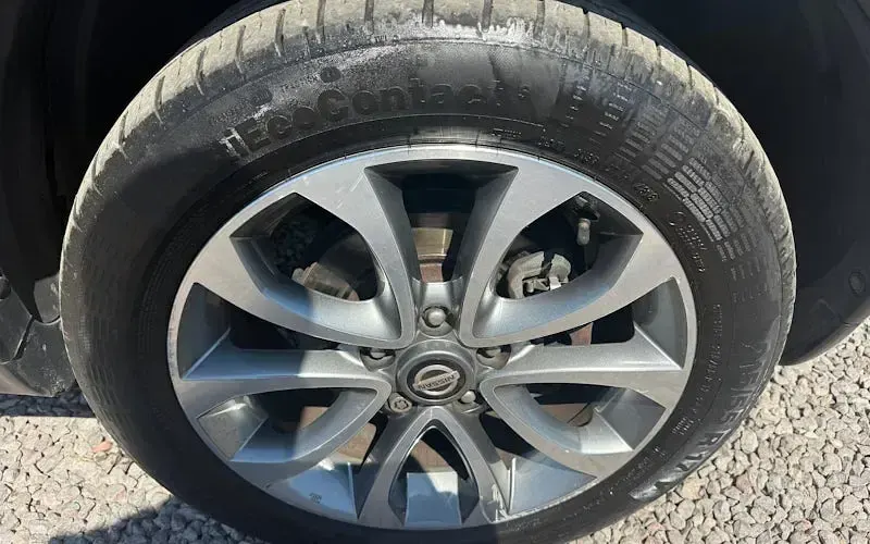 Used Nissan Juke Tekna 117 HP (86 kW) 2019 Grey SUV