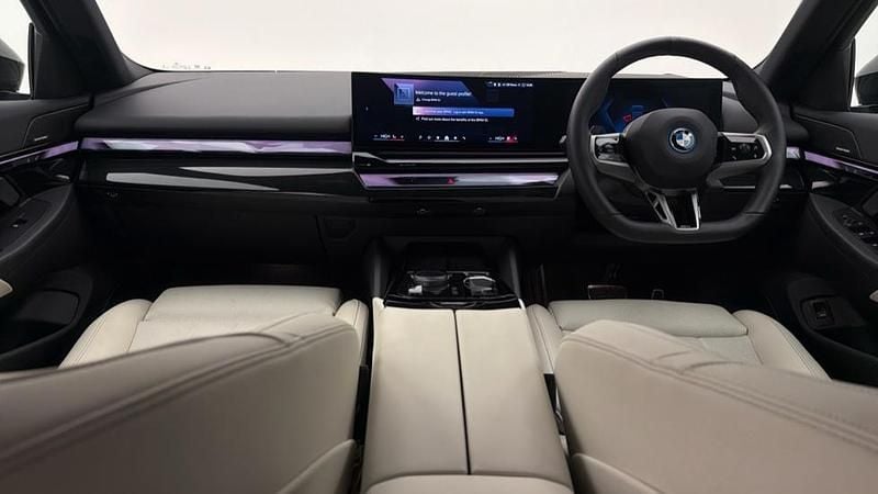 Used BMW i5 M Sport 246 kW (335 HP) 2025 Black