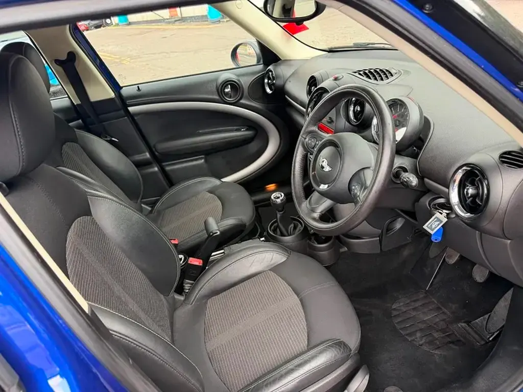 Used Mini Cooper 122 HP (89 kW) 2015 Blue Hatchback