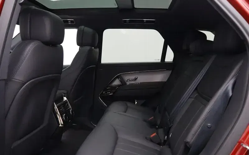 Used Land Rover Range Rover Sport SE Dynamic 300 HP (220 kW) 2026 SUV