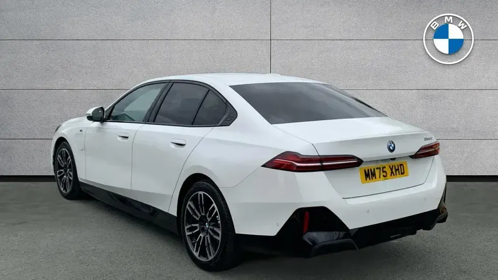 Used BMW 530e M Sport 295 HP (216 kW) 2025 White