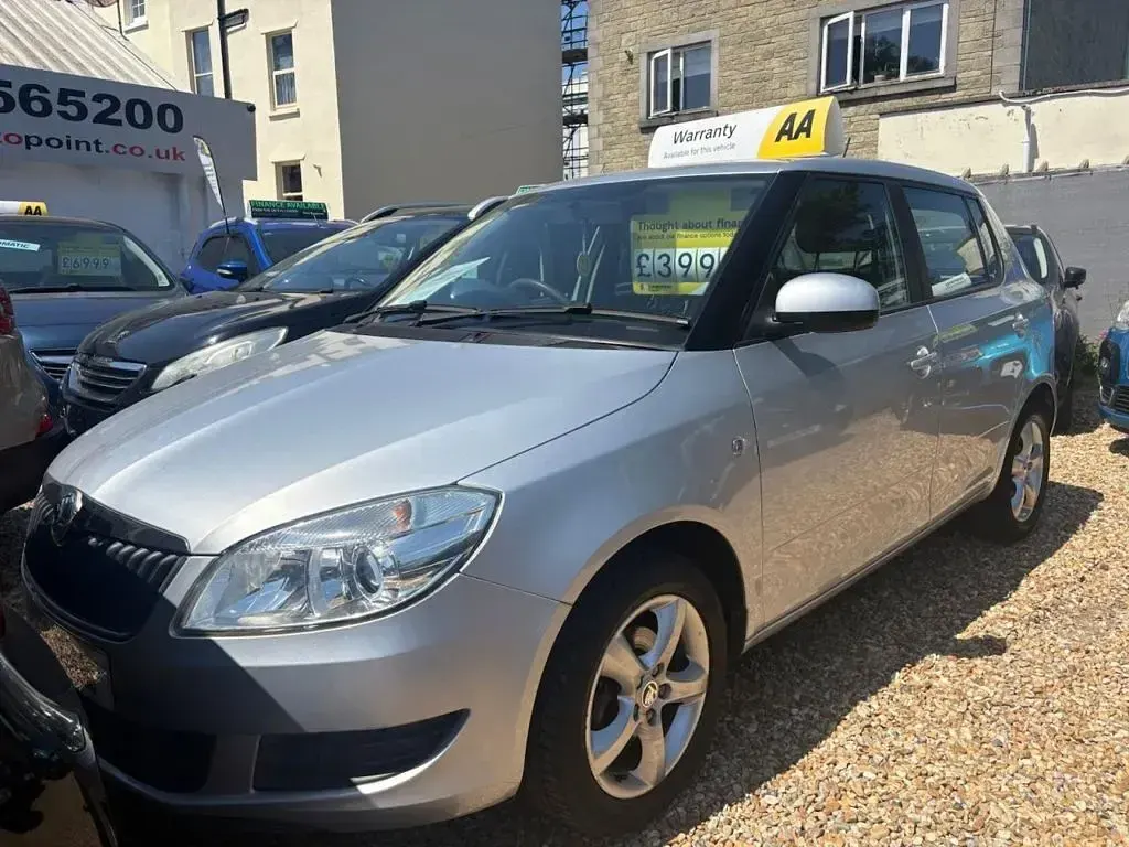 Used Skoda Fabia SE 69 HP (50 kW) 2013 Silver Hatchback
