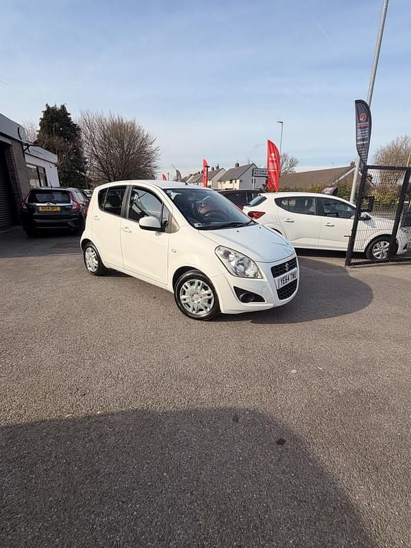 Used Suzuki Splash 94 HP (69 kW) 2014 White Hatchback