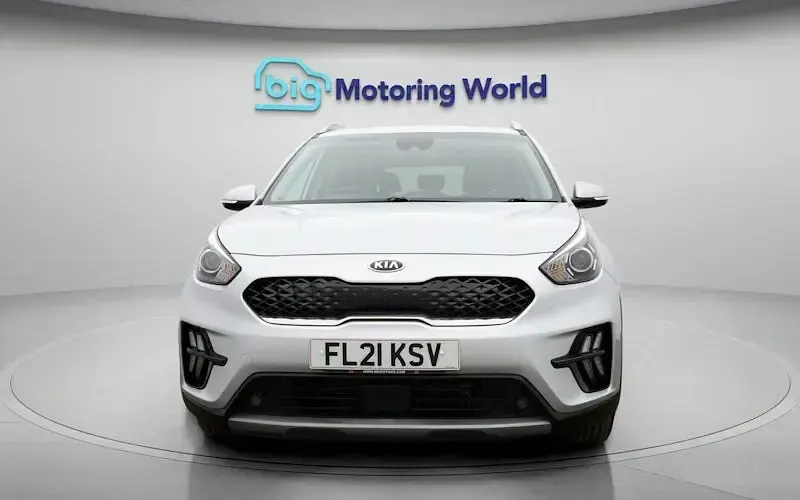 Used Kia Niro 141 HP (103 kW) 2021 Silver SUV