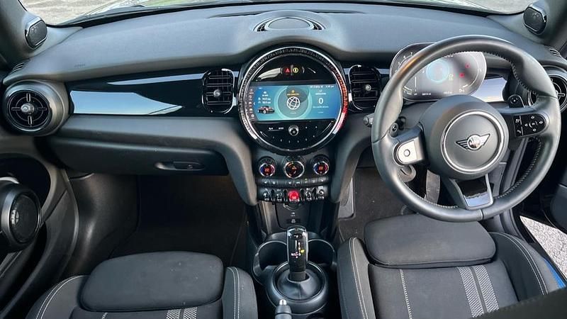 Used Mini Cooper S Classic 176 HP (129 kW) 2024 Black Hatchback